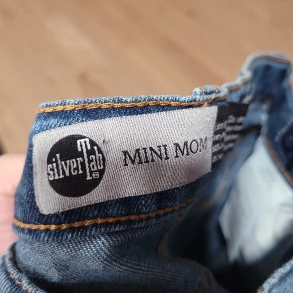 Levis Silver Tab‎ Girls Sz 10 REG Medium Wash Mini Mom Jeans